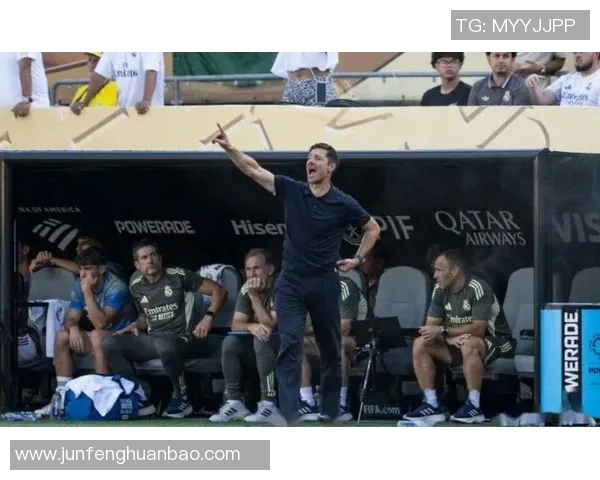 皇马与瓦伦西亚历史交锋记录分析及比赛精彩瞬间回顾